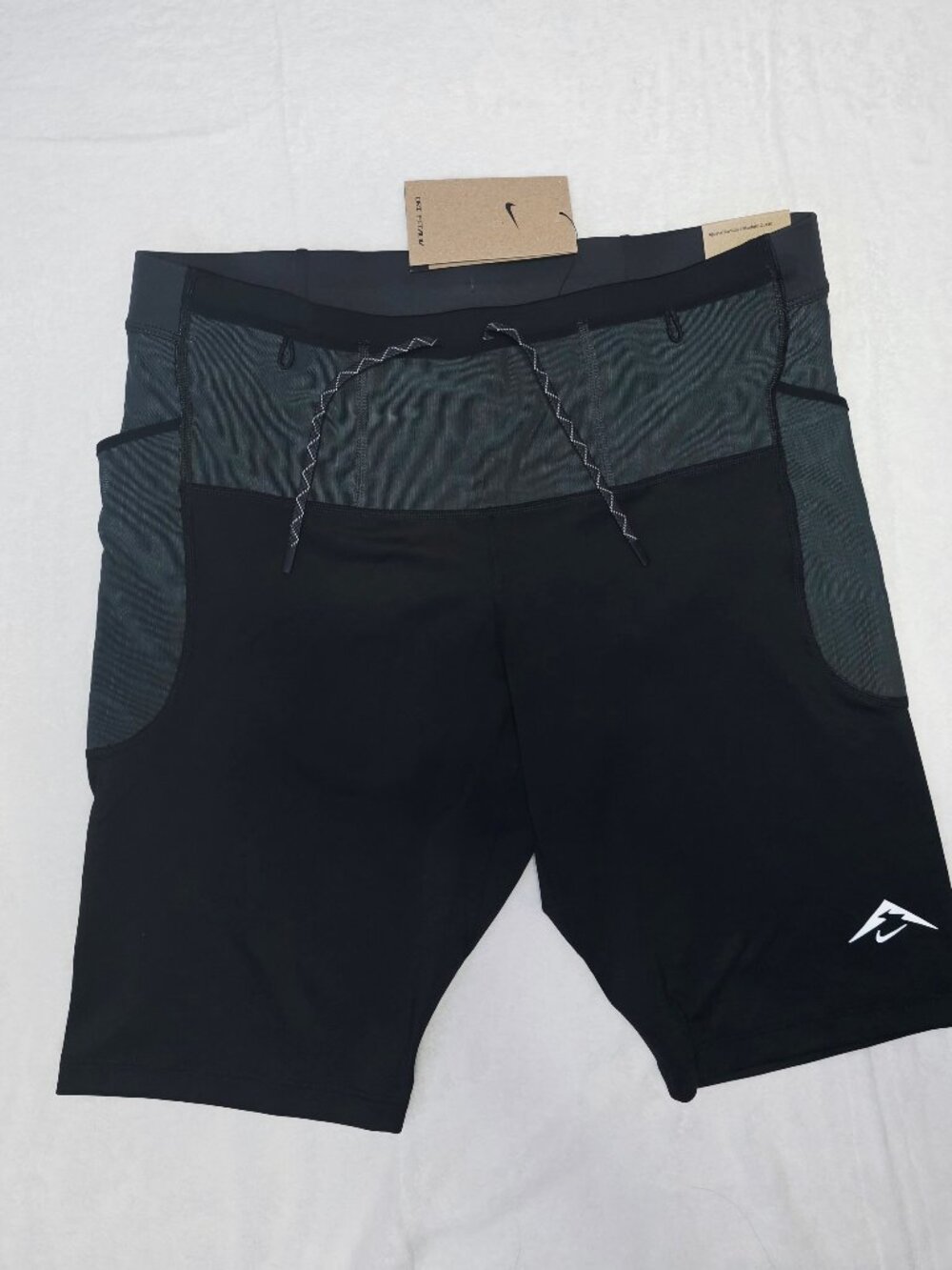 Nike Lava Loops Dri-FIT ADV 1/2-Length Running Tights – Men’s Large